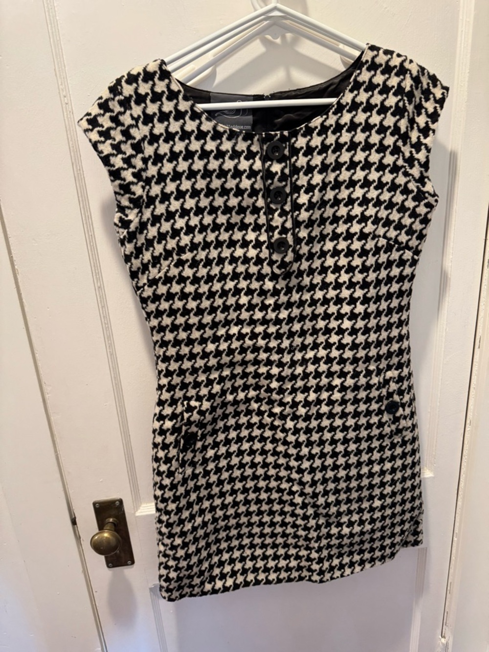 Black & White Houndstooth Cap-Sleeve Mod Dress